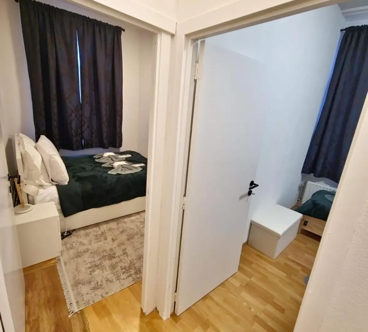 Sauna, Atomium, Expo Brussels, Stadium Roi Baudoin, Kinepolis, Planetarium, Centre Ville Brussels Apartment